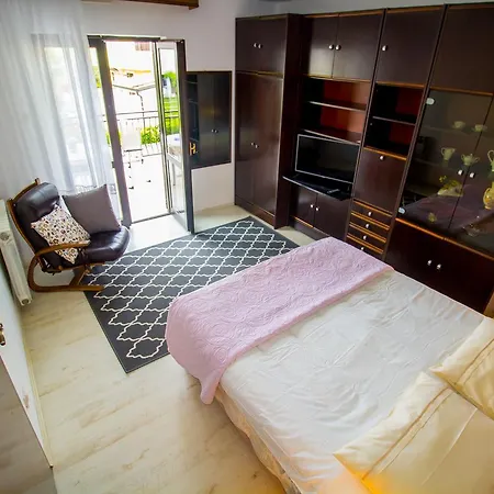 Pineta House Vidos Apartment