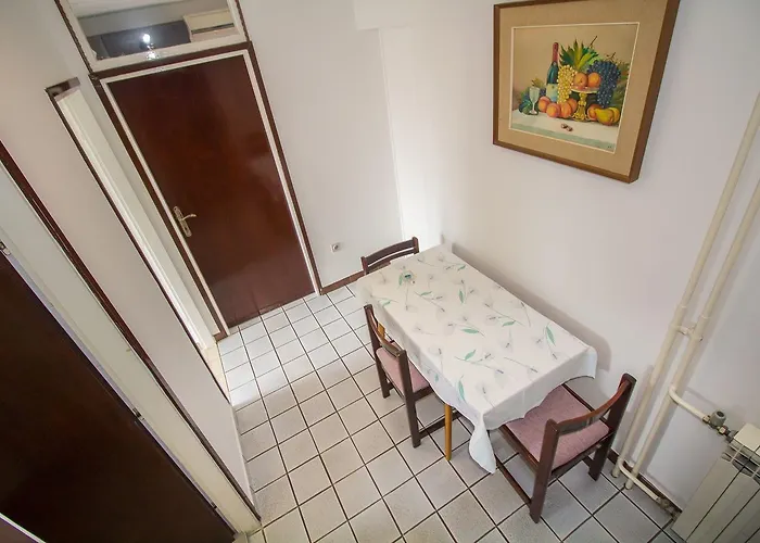 Pineta House Vidos Πόρετς